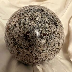 Yooperlite 15 pound sphere